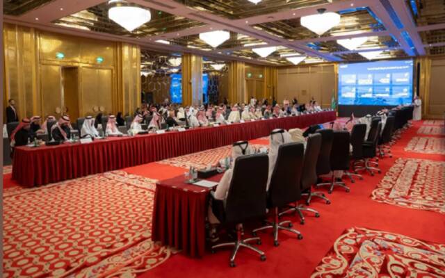 جانب من اجتماع الطاولة المستديرة السعودي القطري لتنمية الاستثمار في دورته الثانية