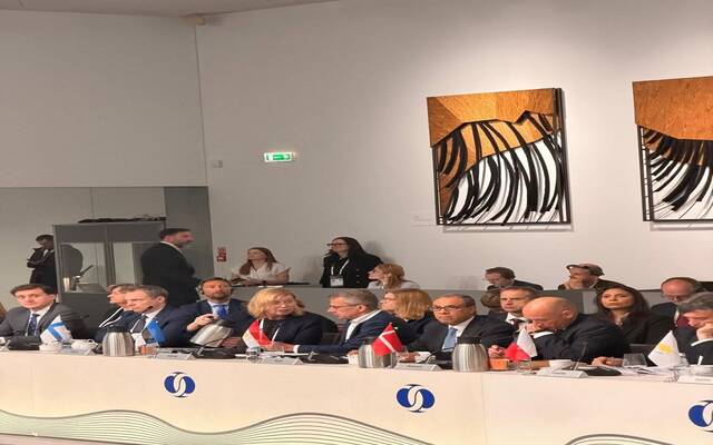 أعمال الجلسة العامة للاجتماع السنوي الخامس والثلاثين لمجلس محافظي البنك الأوروبي لإعادة الإعمار والتنمية