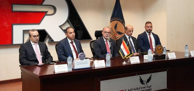 بعد تجديد تكليفه.. فريد: النزاهة والكفاءة أساس عمل "الرقابة المالية"