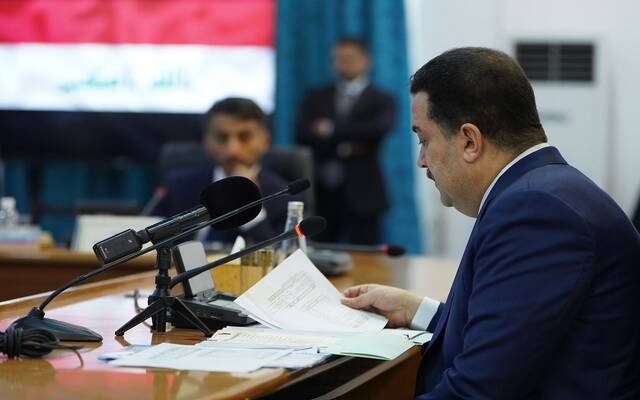 العراق.. رئيس الوزراء يطلق مشاريع خدمية بمحافظة "النجف" بتكلفة 555.8 مليار دينار