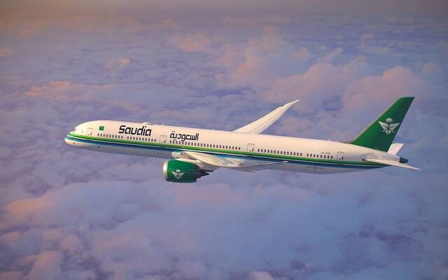 طائرة تابعة للخطوط الجوية السعودية