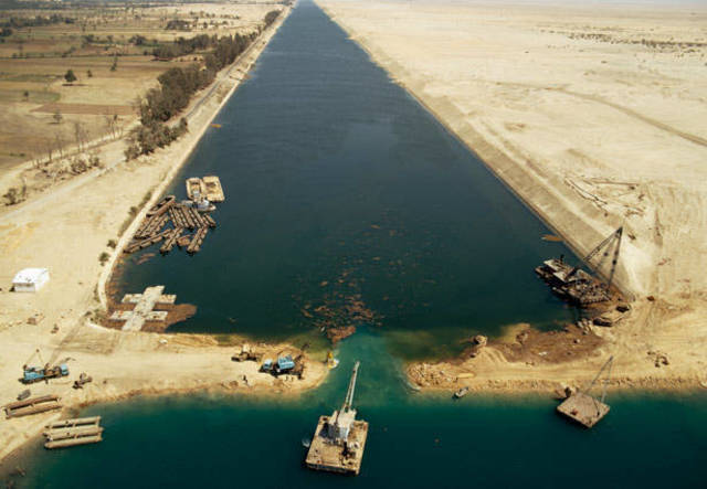 Egypt awards Suez Canal dredging to six international firms