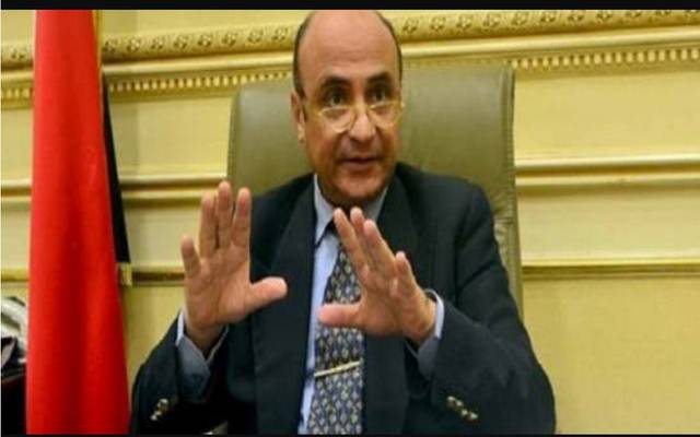 وزير شؤون النواب المصري يرد على شائعات إلغاء تكليف الأطباء