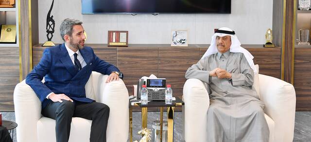 خلال اللقاء