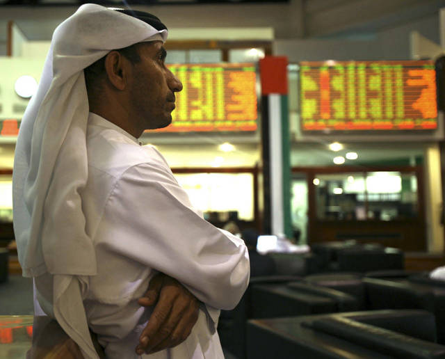 الإماراتيون والمؤسسات يقتنصان أسهم دبي وسط مبيعات أجنبية