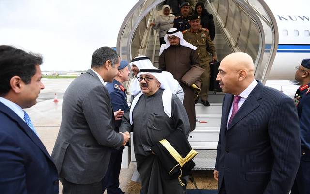 وزير الدفاع الكويتي يصل لندن في زيارة رسمية