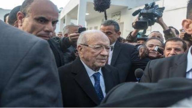 رسمياً: فوز السبسي برئاسة تونس وخسارة المرزوقي