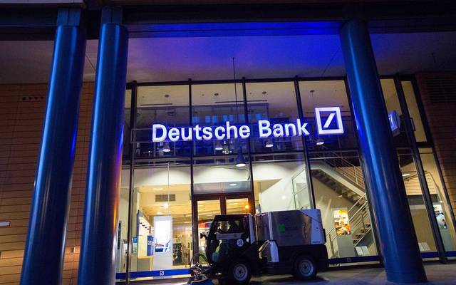 "دويتشه بنك" يحقق أول أرباح سنوية منذ 2014