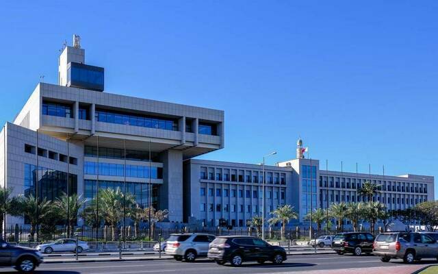 "المالية القطرية": ترسية مناقصات بـ14.1 مليار ريال في النصف الأول