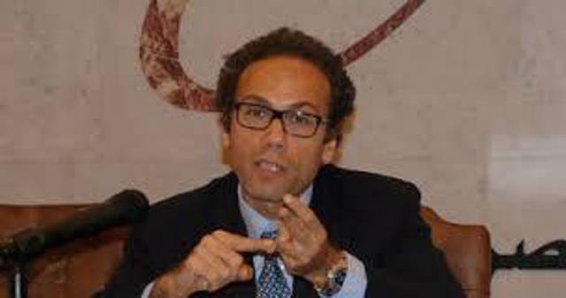 مقابلة – المصرية للاتصالات تتوقع نمو الإيرادات 4% في 2013