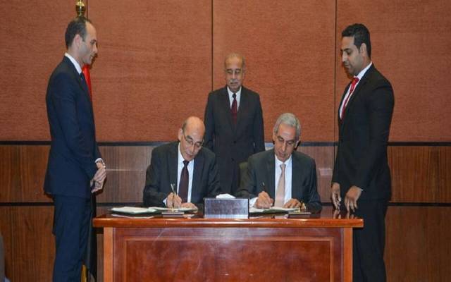 الحكومة توقع بروتوكولاً لتعزيز قيمة القطن المصري