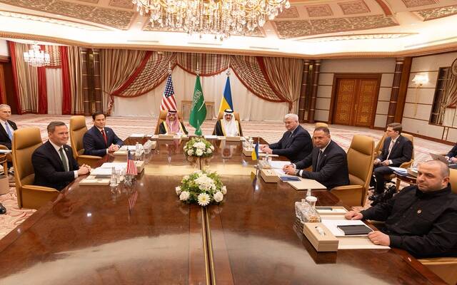 عقب اجتماع جدة.. أوكرانيا تقبل هدنة الـ30 يوماً واتفاقية المعادن مع أمريكا