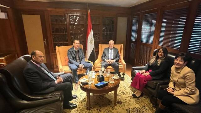 شنايدر إلكتريك تبحث مع محافظ جنوب سيناء تنفيذ مشروعات باستخدام الطاقة الشمسية