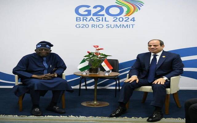 الرئيس المصري عبد الفتاح السيسي ونظيره النيجيري بولا تينوبو