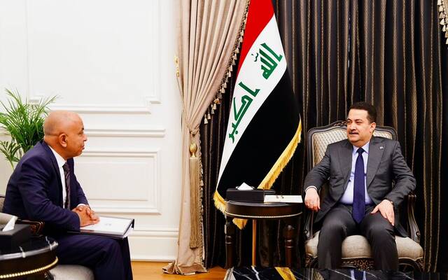 جانب من لقاء رئيس مجلس الوزراء مع الممثل المقيم لصندوق النقد الدولي في العراق