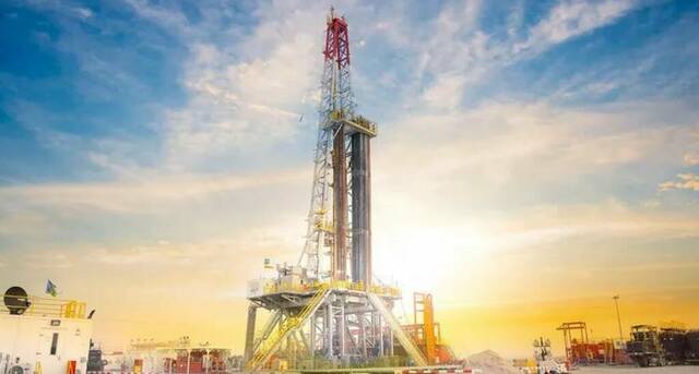 منصة حفر تابعة لشركة الحفر العربية- أرشيفية