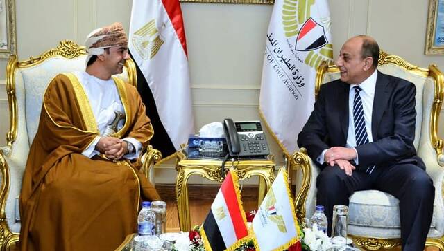 مصر وسلطنة عمان توقعان اتفاق ثنائي في مجال النقل الجوي