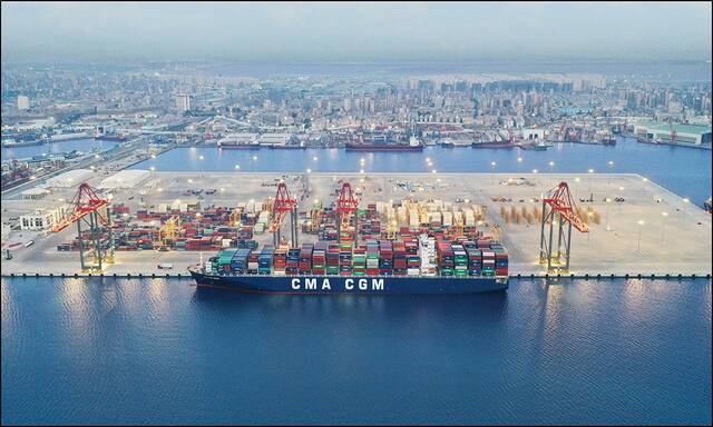 Egyptian trade deficit widens 22% YoY in 9M-23/24 – CBE