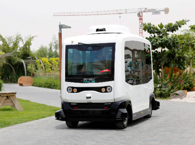 "طرق دبي" تشغل مركبة ذاتية القيادة بشارع القدرة
