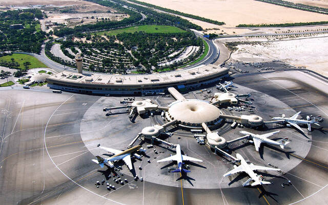 مطارات أبوظبي تستقبل 22.4 مليون مسافر خلال 2023
