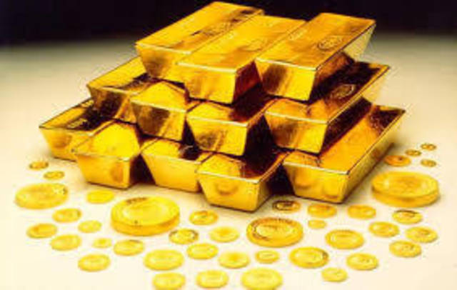 مستثمرون خليجيون يقبلون على الذهب مع اقتراب انطلاق منصة دبي للسبائك