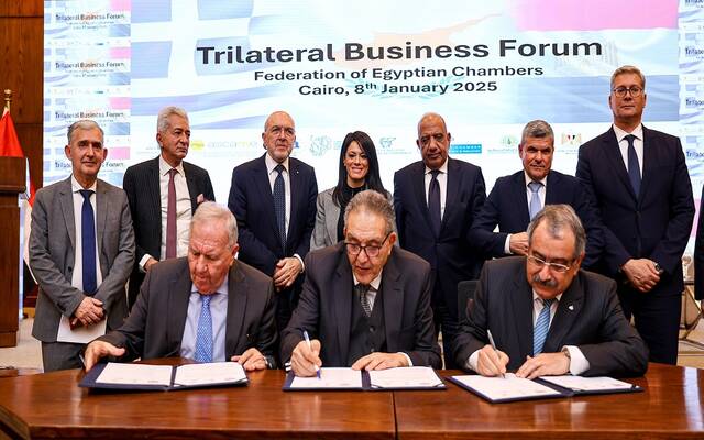 مصر توقع بروتوكول تعاون مع اليونان وقبرص لتعزيز وزيادة حجم التبادل التجاري