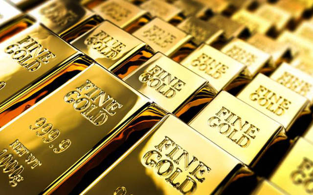 مخاوف أزمة البنوك تدفع الذهب لتجاوز 2000 دولار للمرة الأولى خلال عام