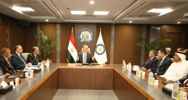 اجتماع وزير البترول المصري والشركاء الأجانب