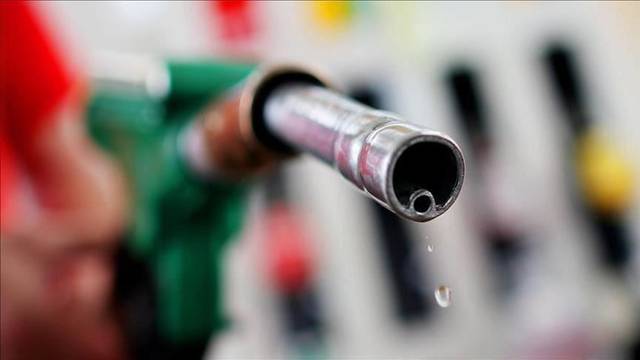 إنفوجرافيك.. أسعار الوقود في الإمارات خلال 7 أشهر