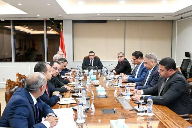 الشربيني يتابع الموقف التنفيذي للمشروعات ومنظومة الصيانة بـ"الشروق"