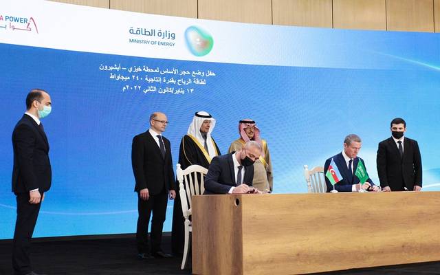 أكوا باور السعودية تنفذ مشروع طاقة رياح في أذربيجان باستثمارات 300 مليون دولار