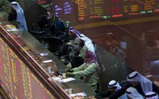 Kuwait bourse retreats on midday trading