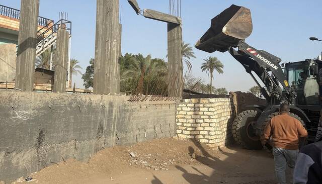 إزالة مخالفات بناء