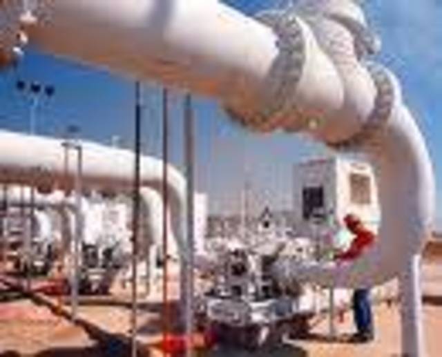 "البترول": زيادة معدلات ضخ الغاز المصري للأردن