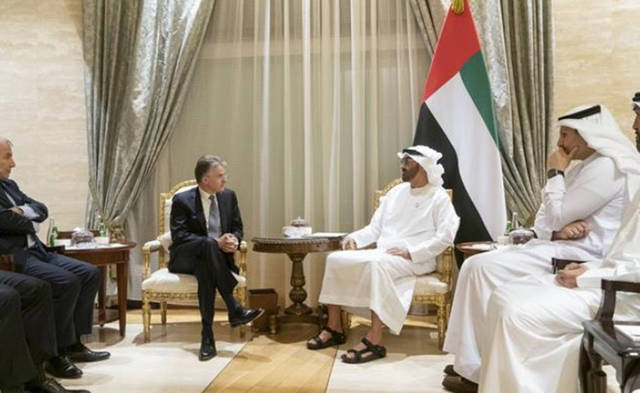 محمد بن زايد يستقبل الرئيس التنفيذي لـ"إتش إس بي سي"..بالصور