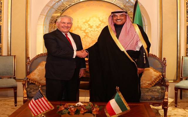 وزير الخارجية الأمريكي يصل الكويت للمشاركة بمؤتمر إعادة إعمار العراق