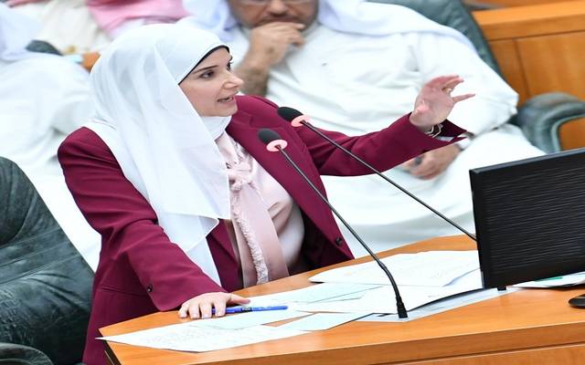 بالمستندات.. وزيرة الأشغال الكويتية ترد على استجواب البرلمان