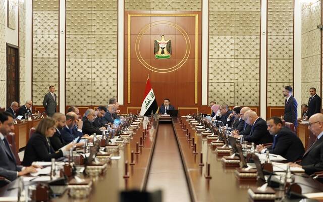 مجلس الوزراء العراقي يصدر عدة قرارات.. أبرزها بيع نفط لإيران مقابل الغاز