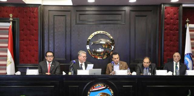 وزير البترول في ندوة مستقبل وطن