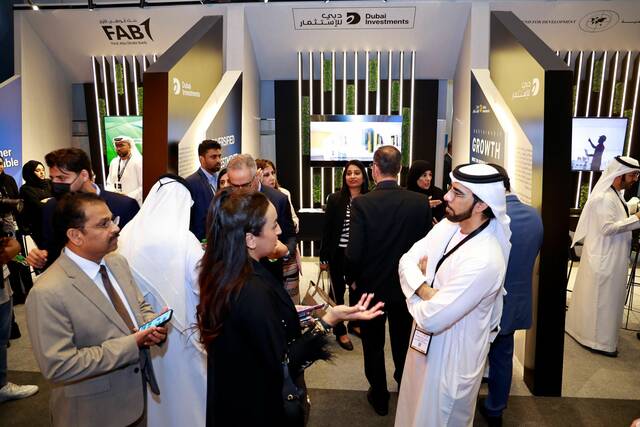 "دبي للاستثمار" تستعرض إمكاناتها الصناعية خلال "اصنع في الإمارات"