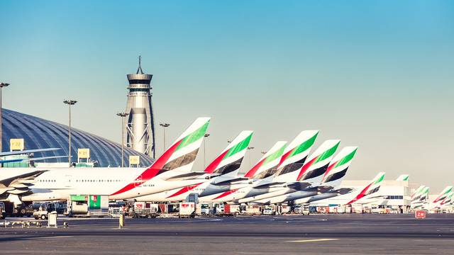 "طيران الإمارات" تقدم تغطية تأمينية شاملة للمسافرين تشمل 6 حالات