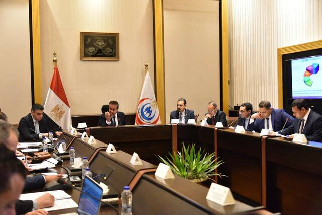 "الصحة" المصرية تعتمد دعماً مالياً جديداً وتطلق مشروعات طبية متخصصة