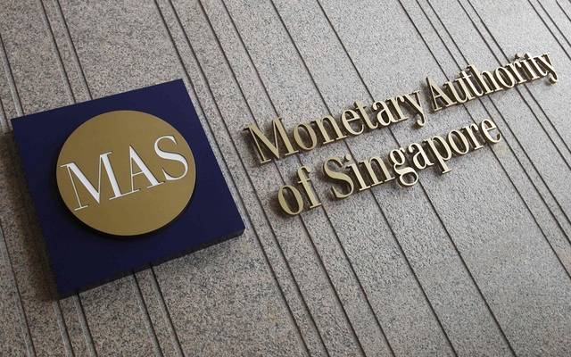 كيف تختلف السياسة النقدية لسنغافورة عن باقي دول العالم؟