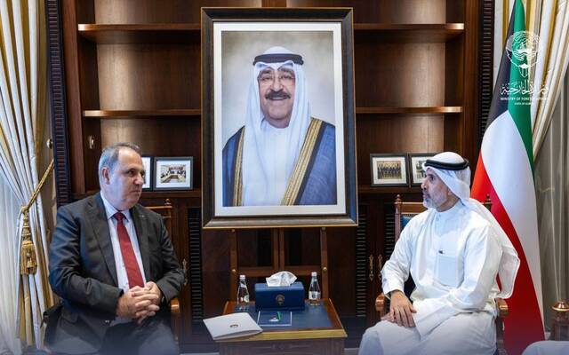 أمير الكويت يتلقى رسالتين من رئيس أذربيجان