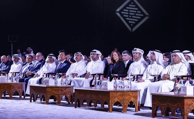 الشيخ مكتوم بن محمد بن راشد آل مكتوم النائب الأول لحاكم دبي خلال افتتاح قمة دبي للتكنولوجيا المالية