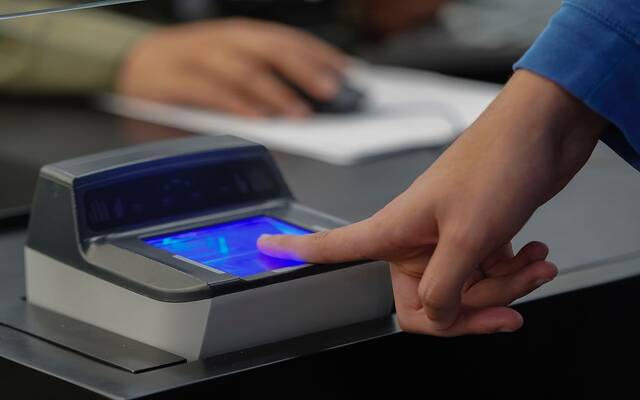 "الجوازات" تصدر 15.1 ألف قرار بحق مخالفين لأنظمة الإقامة والعمل خلال رمضان