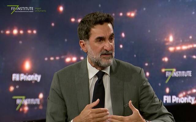 محافظ صندوق الاستثمارات العامة خلال مشاركته في قمة أولوية أوروبا 2026