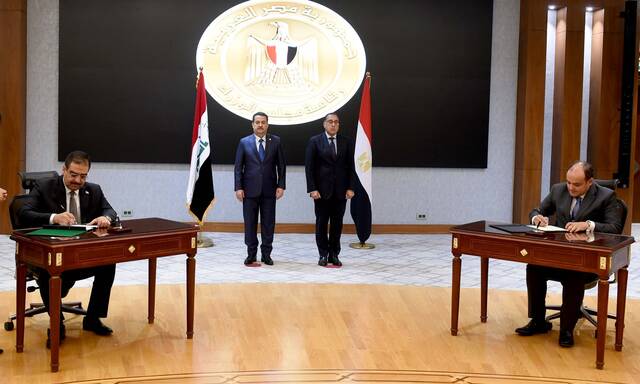 وزير مصري: فرص التعاون مع العراق تتضمن تنفيذ برنامج "النفط مقابل الإعمار"