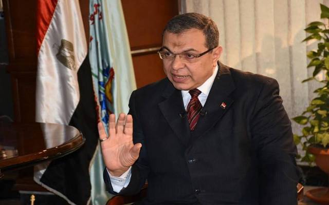 وزير مصري يكلف بمتابعة أسباب الحريق بمشروع الطاقة الشمسية بأسوان