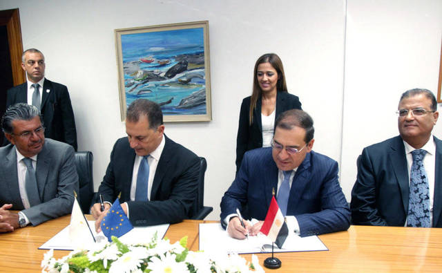 مصر وقبرص توقعان اتفاقاً لنقل الغاز عبر خط أنابيب بحري